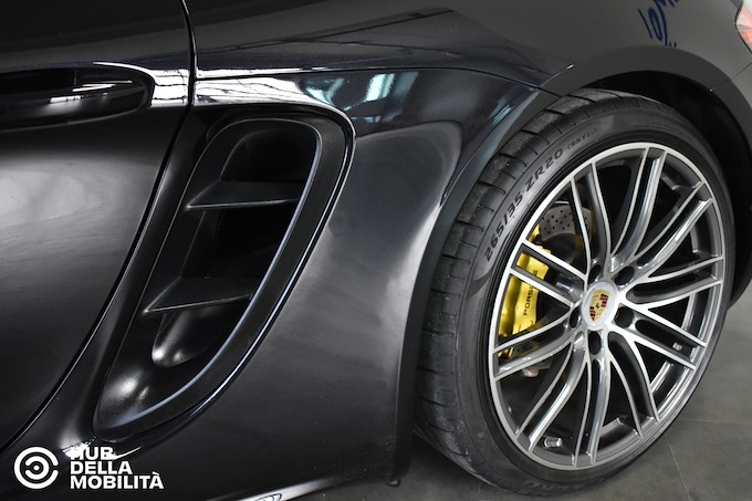 PORSCHE 718 Cayman 2.0